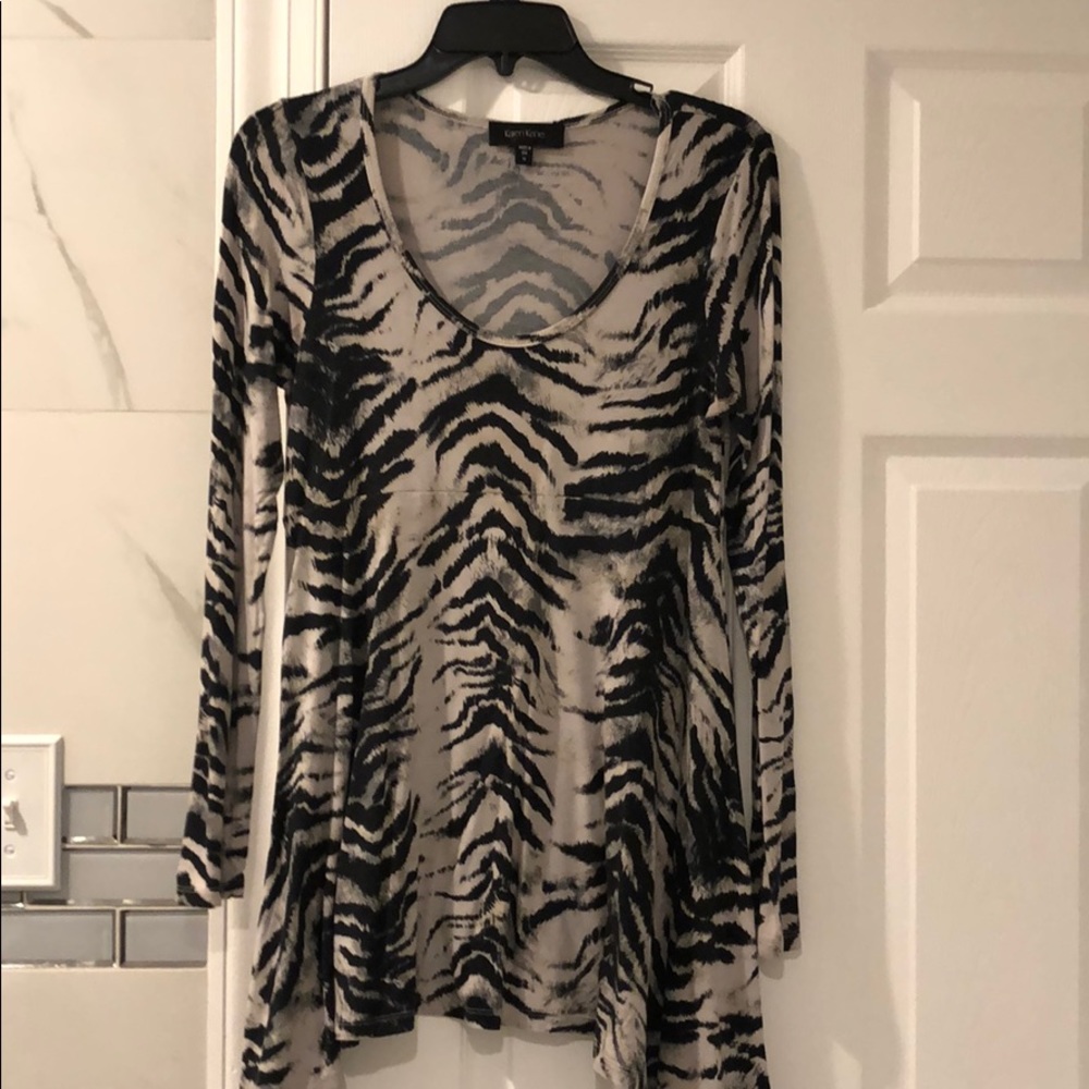 Karen Kane top